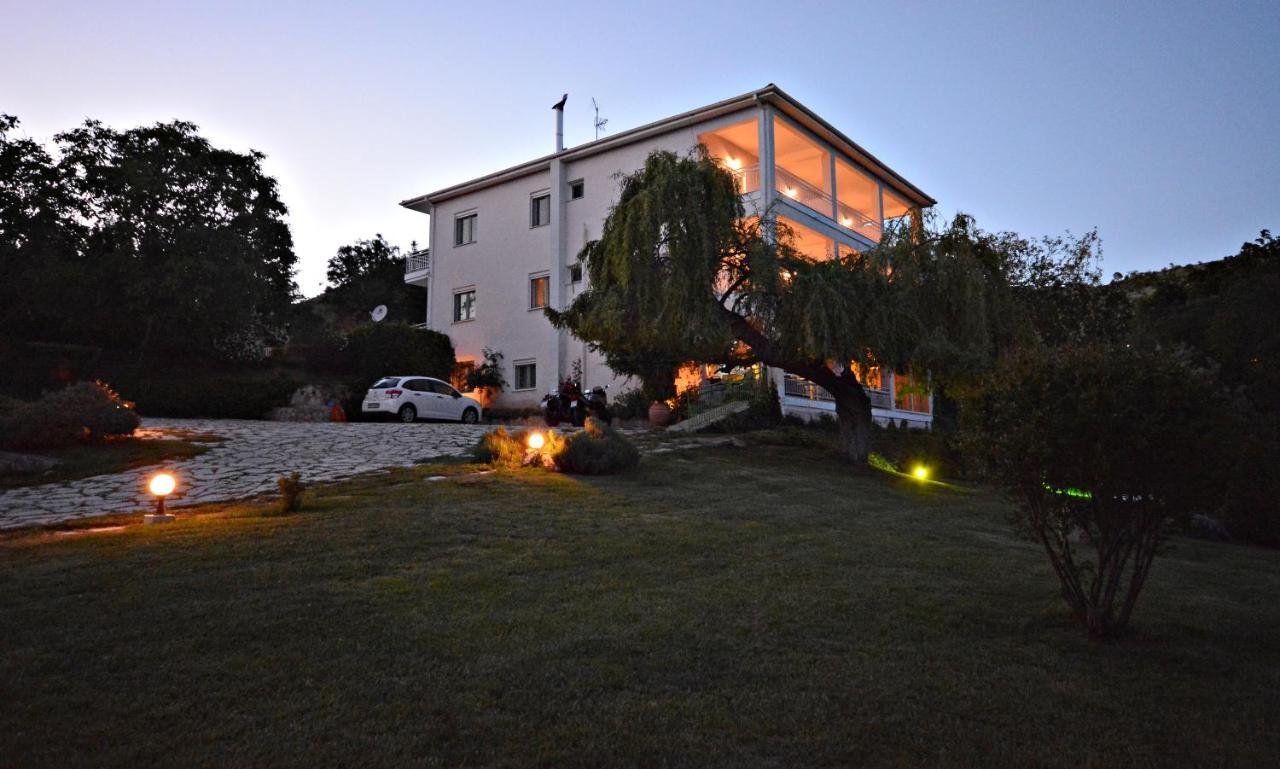 Guesthouse Vissinokipos - Biker Friendly - Motorradhotel Καστοριά Εξωτερικό φωτογραφία